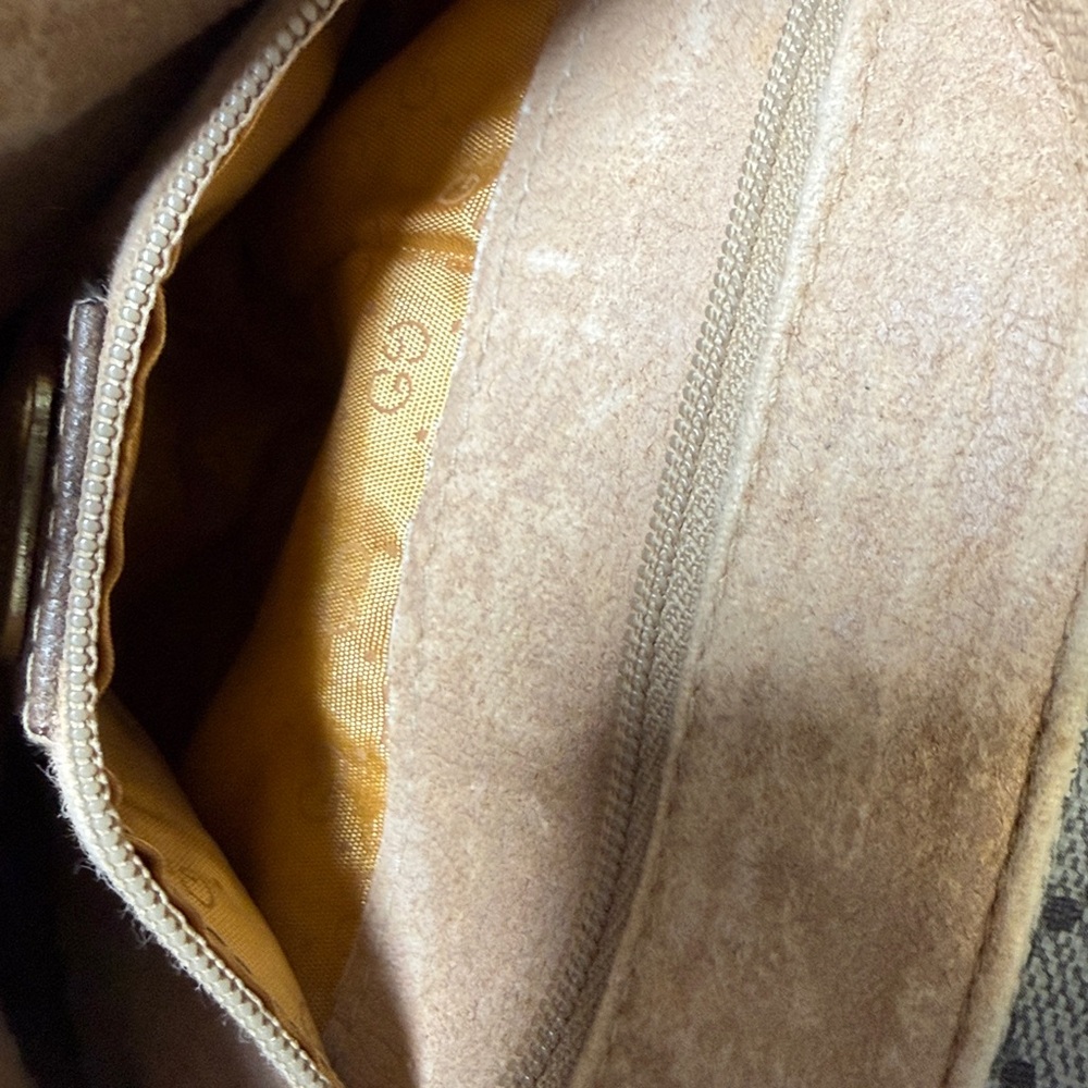 GUCCI Vintage Beige and Brown Crossbody Bag - Picture 11 of 15